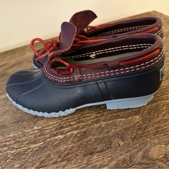 L.L. Bean Navy Duck Boots Leather Rubber Moc - Picture 9 of 16